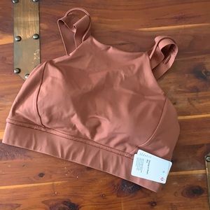 Lululemon strong at heart bra